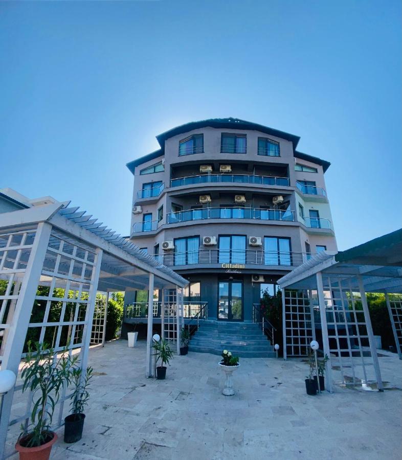 Cittadini Residence Năvodari Exteriör bild