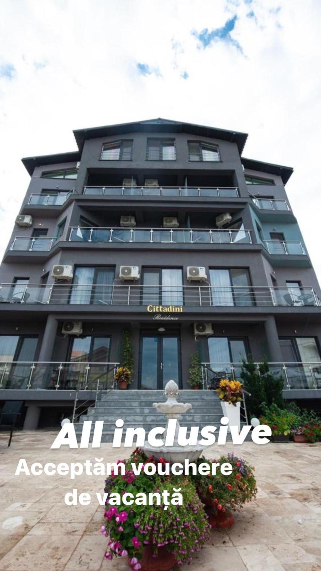 Cittadini Residence Năvodari Exteriör bild